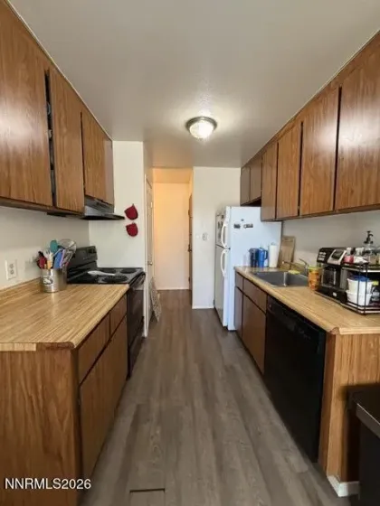 400 Saliman, Carson City, Nevada 89701, 2 Bedrooms Bedrooms, ,1 BathroomBathrooms,Residential,Residential,Saliman,0,260006606