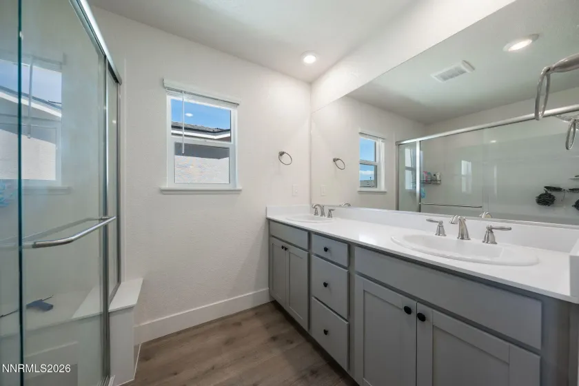1862 Biotite, Sparks, Nevada 89436, 4 Bedrooms Bedrooms, ,3 BathroomsBathrooms,Residential,Residential,Biotite,0,260006615
