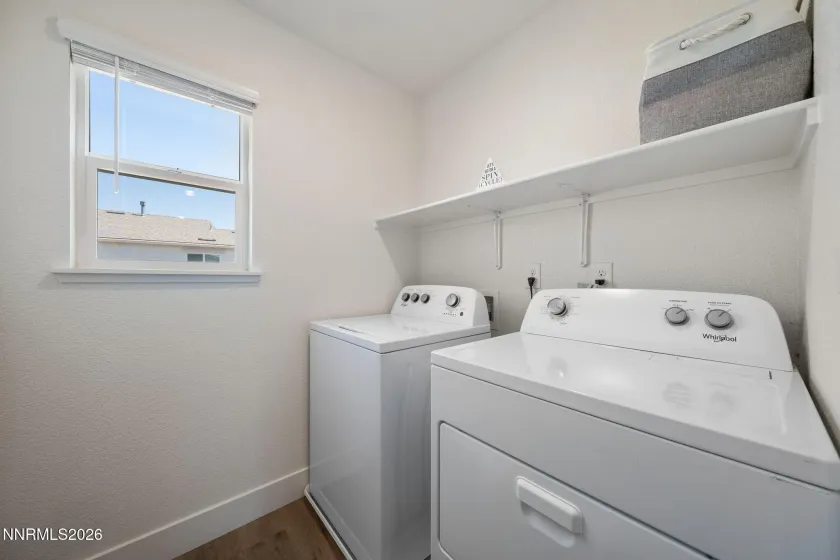 1862 Biotite, Sparks, Nevada 89436, 4 Bedrooms Bedrooms, ,3 BathroomsBathrooms,Residential,Residential,Biotite,0,260006615