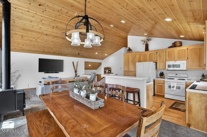 12698 Stockholm, Truckee, California 96161, 3 Bedrooms Bedrooms, ,3 BathroomsBathrooms,Residential,Residential,Stockholm,0,260006622