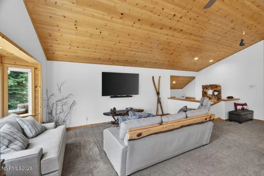 12698 Stockholm, Truckee, California 96161, 3 Bedrooms Bedrooms, ,3 BathroomsBathrooms,Residential,Residential,Stockholm,0,260006622