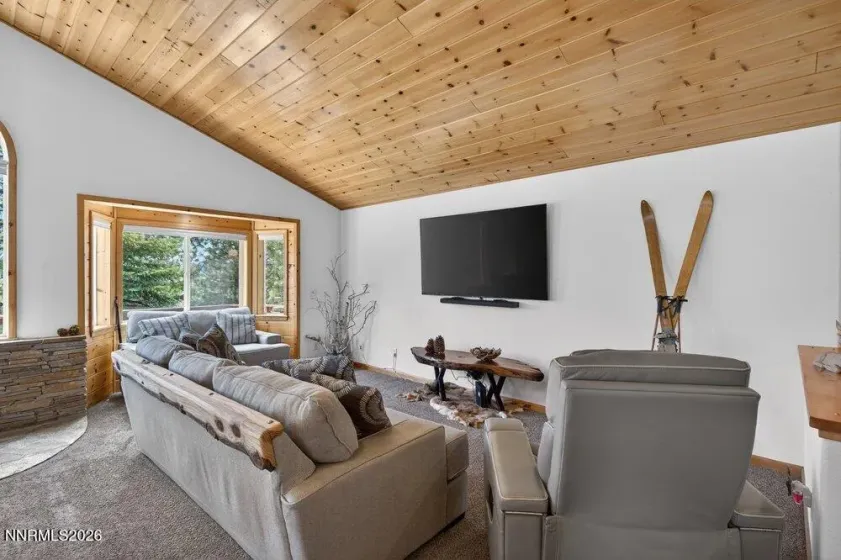 12698 Stockholm, Truckee, California 96161, 3 Bedrooms Bedrooms, ,3 BathroomsBathrooms,Residential,Residential,Stockholm,0,260006622