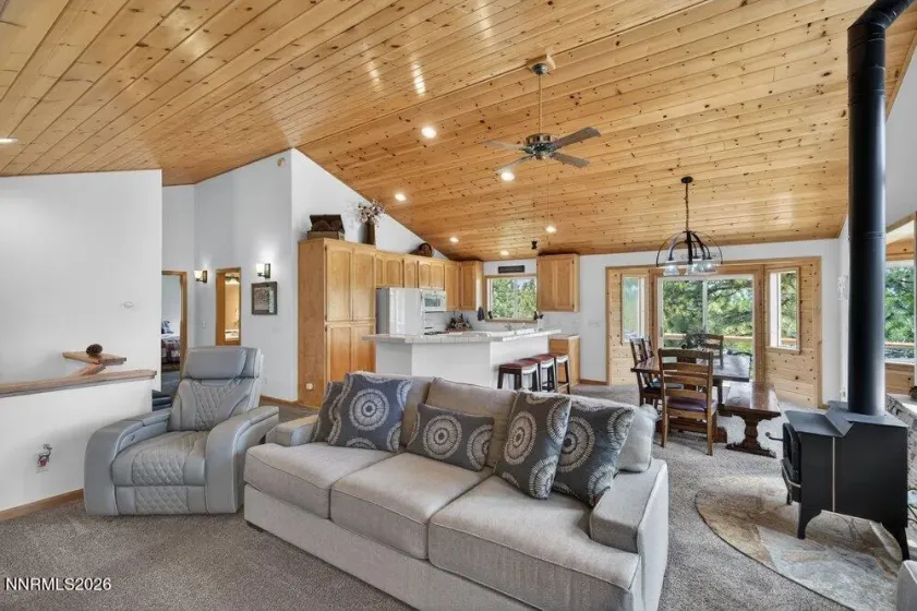 12698 Stockholm, Truckee, California 96161, 3 Bedrooms Bedrooms, ,3 BathroomsBathrooms,Residential,Residential,Stockholm,0,260006622