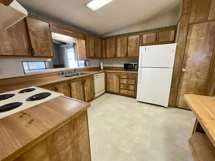 238 Gold Leaf Ln, Carson City, Nevada 89706, 2 Bedrooms Bedrooms, 11 Rooms Rooms,2 BathroomsBathrooms,Manufactured,Residential,Gold Leaf,0,260006634