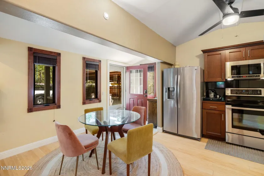 1550 Mt Rose, Reno, Nevada 89509, 1 Bedroom Bedrooms, ,1 BathroomBathrooms,Residential,Residential,Mt Rose,0,260006634