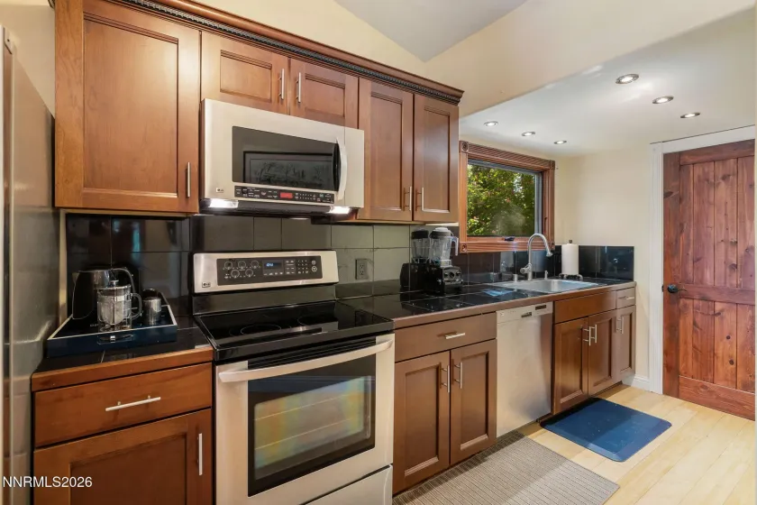 1550 Mt Rose, Reno, Nevada 89509, 1 Bedroom Bedrooms, ,1 BathroomBathrooms,Residential,Residential,Mt Rose,0,260006634