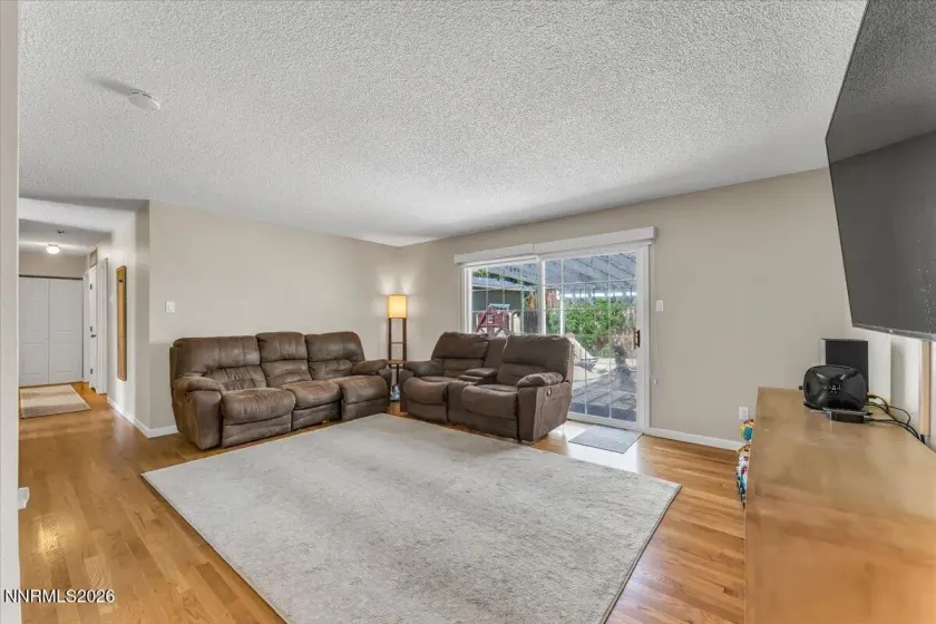 1375 Marne, Reno, Nevada 89503, 3 Bedrooms Bedrooms, ,2 BathroomsBathrooms,Residential,Residential,Marne,0,260006638