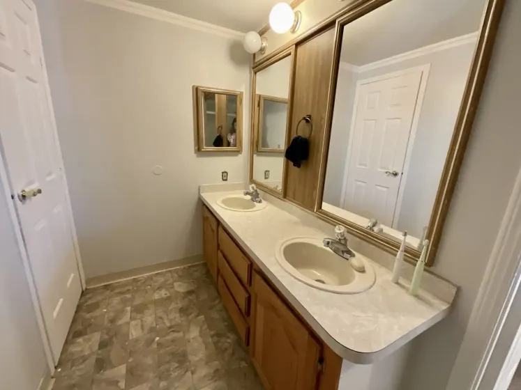 17 Brookshire Drive, Reno, Nevada 89506, 3 Bedrooms Bedrooms, 12 Rooms Rooms,2 BathroomsBathrooms,Manufactured,Residential,Brookshire,260006652