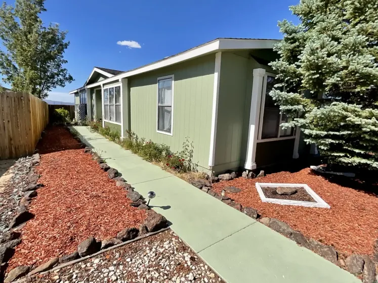 17 Brookshire Drive, Reno, Nevada 89506, 3 Bedrooms Bedrooms, 12 Rooms Rooms,2 BathroomsBathrooms,Manufactured,Residential,Brookshire,260006652