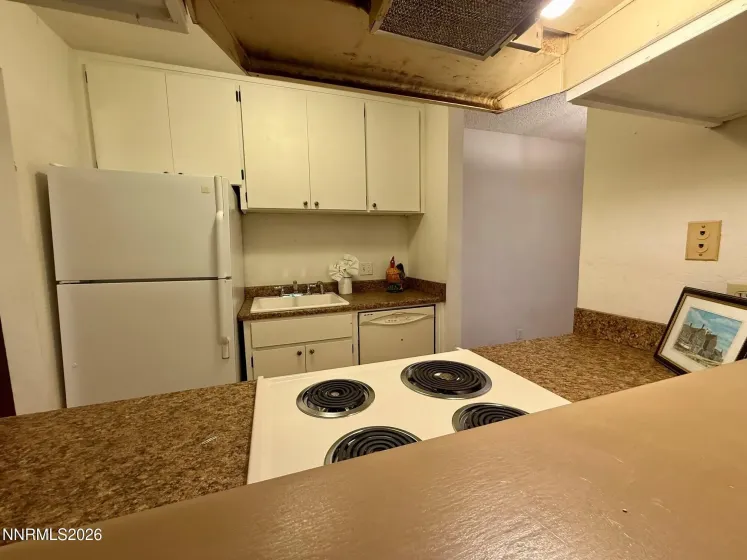 2955 Lakeside, Reno, Nevada 89509, 1 Bedroom Bedrooms, ,1 BathroomBathrooms,Residential,Residential,Lakeside,0,260006653