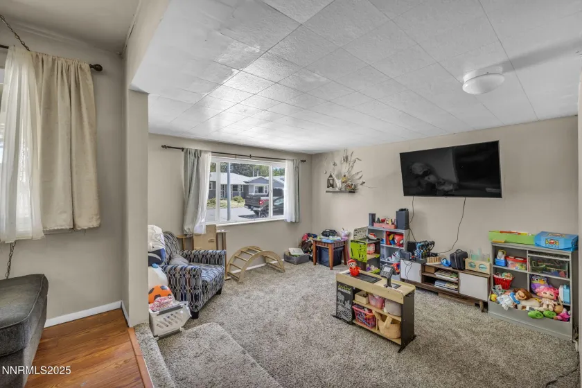 218 Albany, Carson City, Nevada 89703, 2 Bedrooms Bedrooms, ,1 BathroomBathrooms,Residential,Residential,Albany,0,250050160