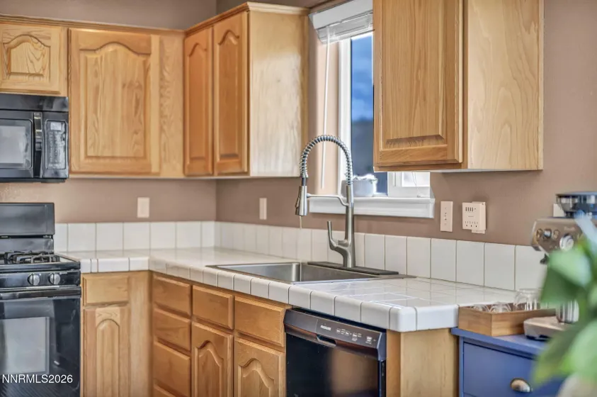 112 Walker, Gardnerville, Nevada 89410, 3 Bedrooms Bedrooms, ,2 BathroomsBathrooms,Residential,Residential,Walker,0,260006673