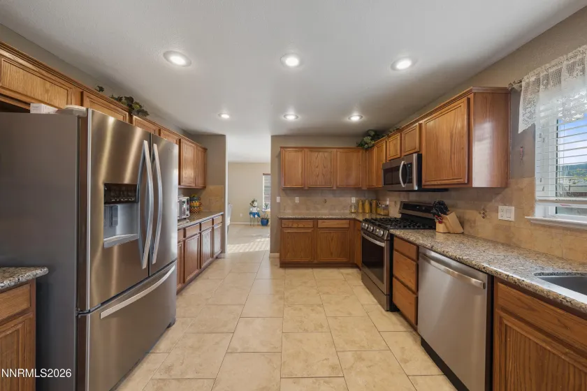 18235 Pin Oak, Reno, Nevada 89508, 5 Bedrooms Bedrooms, ,3 BathroomsBathrooms,Residential,Residential,Pin Oak,0,260006675