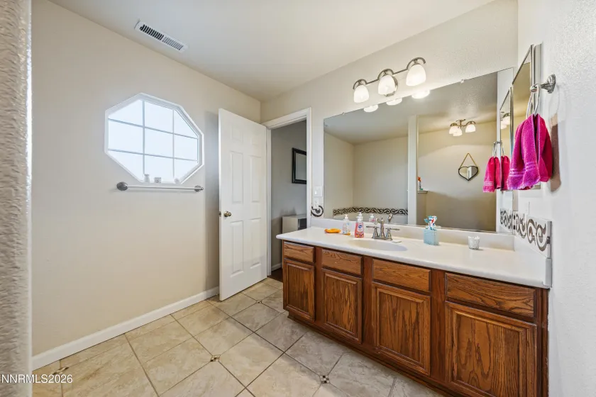 18235 Pin Oak, Reno, Nevada 89508, 5 Bedrooms Bedrooms, ,3 BathroomsBathrooms,Residential,Residential,Pin Oak,0,260006675