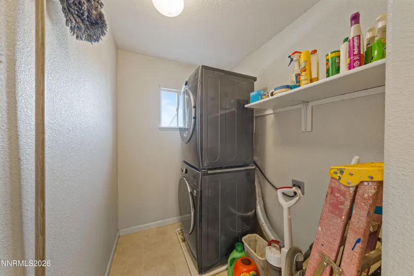 18235 Pin Oak, Reno, Nevada 89508, 5 Bedrooms Bedrooms, ,3 BathroomsBathrooms,Residential,Residential,Pin Oak,0,260006675