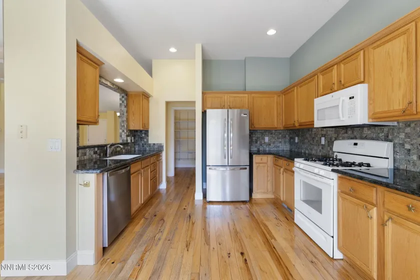 2972 Hot Springs, Minden, Nevada 89423, 4 Bedrooms Bedrooms, ,3 BathroomsBathrooms,Residential,Residential,Hot Springs,0,260006709