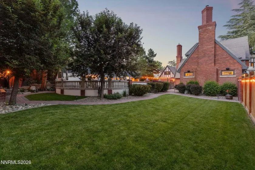 801 Dartmouth, Reno, Nevada 89509, 6 Bedrooms Bedrooms, ,7 BathroomsBathrooms,Residential,Residential,Dartmouth,0,260006761
