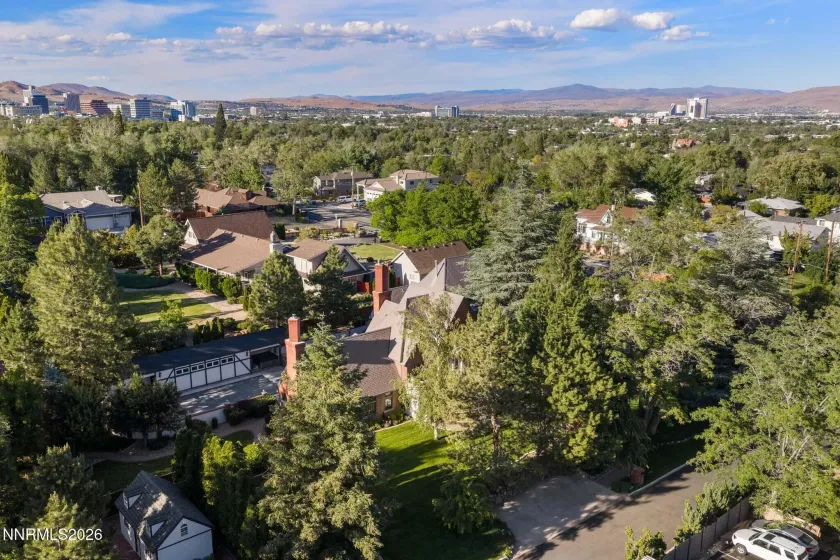 801 Dartmouth, Reno, Nevada 89509, 6 Bedrooms Bedrooms, ,7 BathroomsBathrooms,Residential,Residential,Dartmouth,0,260006761