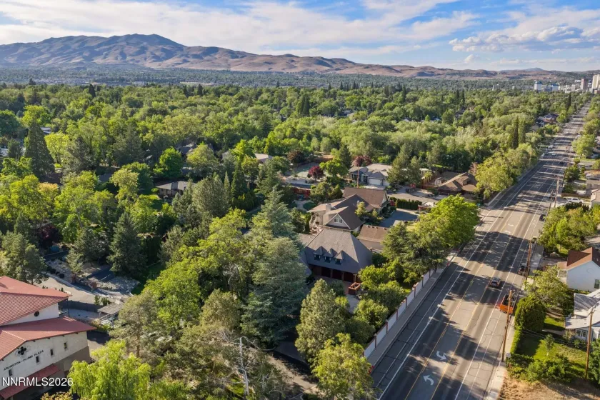 801 Dartmouth, Reno, Nevada 89509, 6 Bedrooms Bedrooms, ,7 BathroomsBathrooms,Residential,Residential,Dartmouth,0,260006761