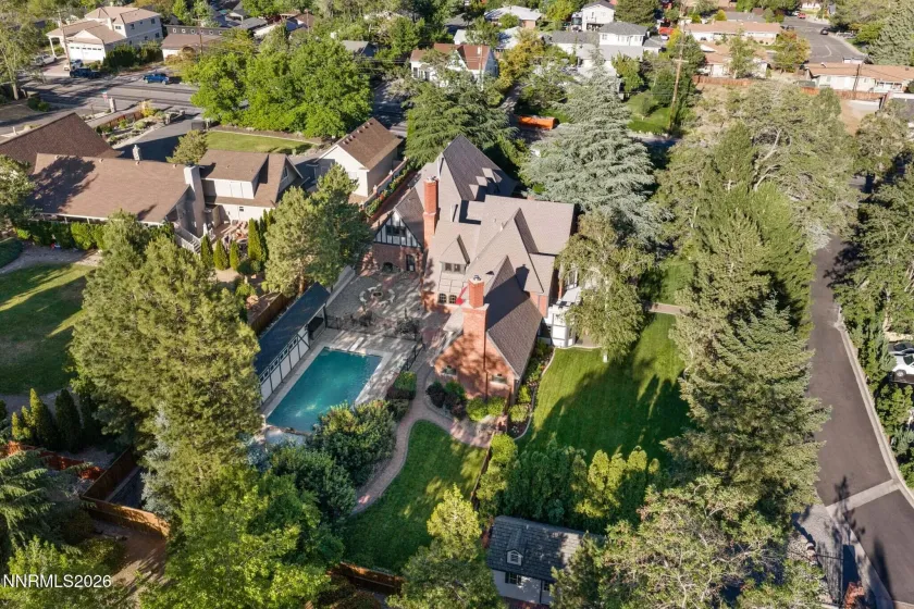 801 Dartmouth, Reno, Nevada 89509, 6 Bedrooms Bedrooms, ,7 BathroomsBathrooms,Residential,Residential,Dartmouth,0,260006761