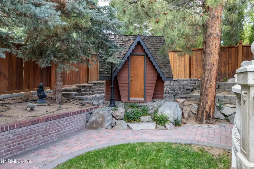 801 Dartmouth, Reno, Nevada 89509, 6 Bedrooms Bedrooms, ,7 BathroomsBathrooms,Residential,Residential,Dartmouth,0,260006761