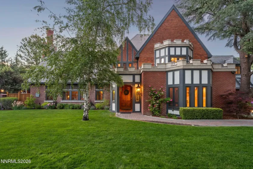 801 Dartmouth, Reno, Nevada 89509, 6 Bedrooms Bedrooms, ,7 BathroomsBathrooms,Residential,Residential,Dartmouth,0,260006761