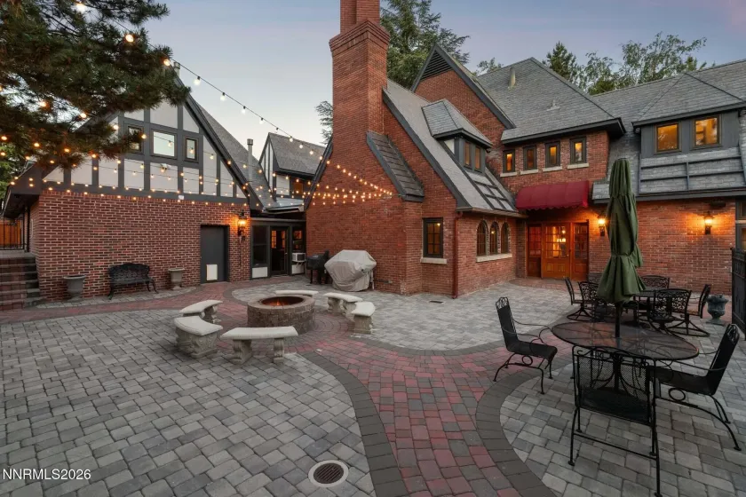 801 Dartmouth, Reno, Nevada 89509, 6 Bedrooms Bedrooms, ,7 BathroomsBathrooms,Residential,Residential,Dartmouth,0,260006761
