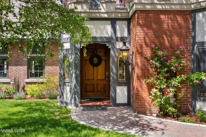 801 Dartmouth, Reno, Nevada 89509, 6 Bedrooms Bedrooms, ,7 BathroomsBathrooms,Residential,Residential,Dartmouth,0,260006761