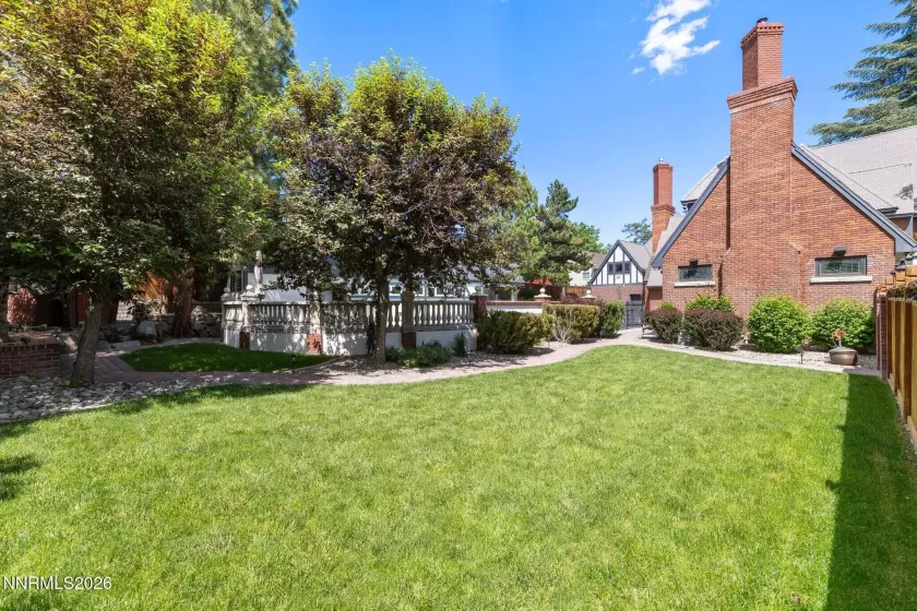 801 Dartmouth, Reno, Nevada 89509, 6 Bedrooms Bedrooms, ,7 BathroomsBathrooms,Residential,Residential,Dartmouth,0,260006761