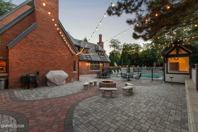 801 Dartmouth, Reno, Nevada 89509, 6 Bedrooms Bedrooms, ,7 BathroomsBathrooms,Residential,Residential,Dartmouth,0,260006761