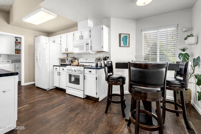 1704 Sierra Highlands, Reno, Nevada 89523, 3 Bedrooms Bedrooms, ,2 BathroomsBathrooms,Residential,Residential,Sierra Highlands,0,260006764