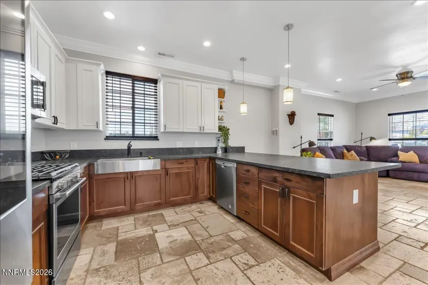 231 Gardner, Reno, Nevada 89503, 3 Bedrooms Bedrooms, ,3 BathroomsBathrooms,Residential,Residential,Gardner,0,260006788