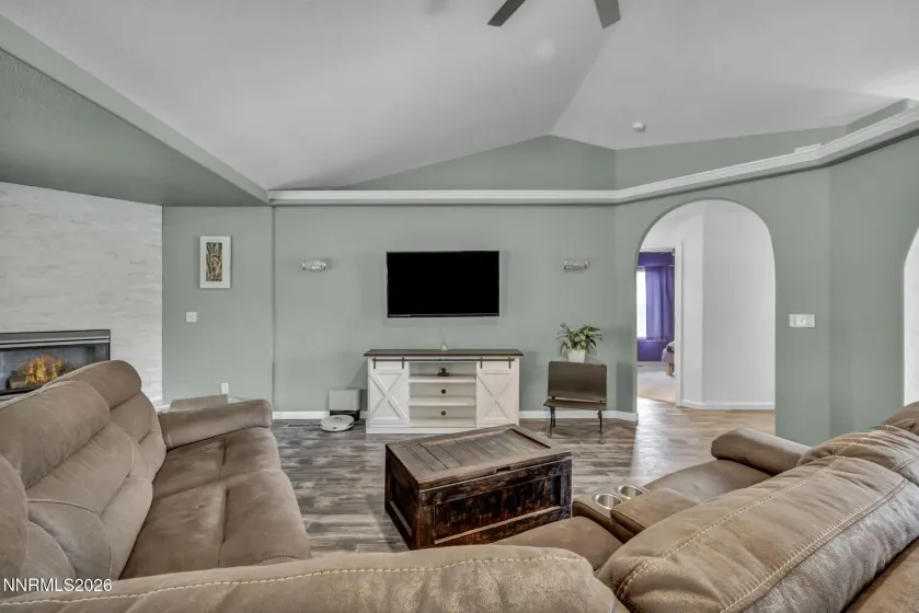 2983 Hot Springs, Minden, Nevada 89423, 4 Bedrooms Bedrooms, ,2 BathroomsBathrooms,Residential,Residential,Hot Springs,0,260006816