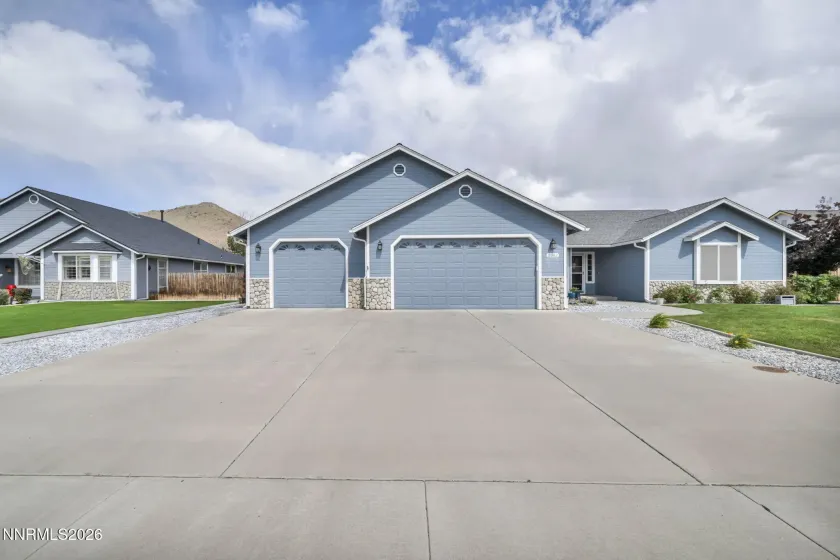 2983 Hot Springs, Minden, Nevada 89423, 4 Bedrooms Bedrooms, ,2 BathroomsBathrooms,Residential,Residential,Hot Springs,0,260006816