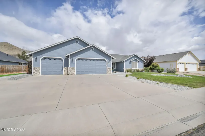 2983 Hot Springs, Minden, Nevada 89423, 4 Bedrooms Bedrooms, ,2 BathroomsBathrooms,Residential,Residential,Hot Springs,0,260006816