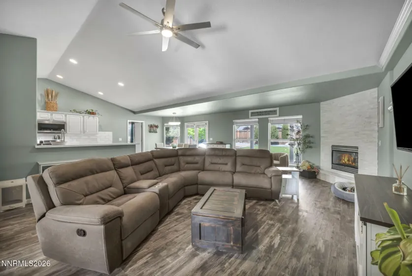 2983 Hot Springs, Minden, Nevada 89423, 4 Bedrooms Bedrooms, ,2 BathroomsBathrooms,Residential,Residential,Hot Springs,0,260006816