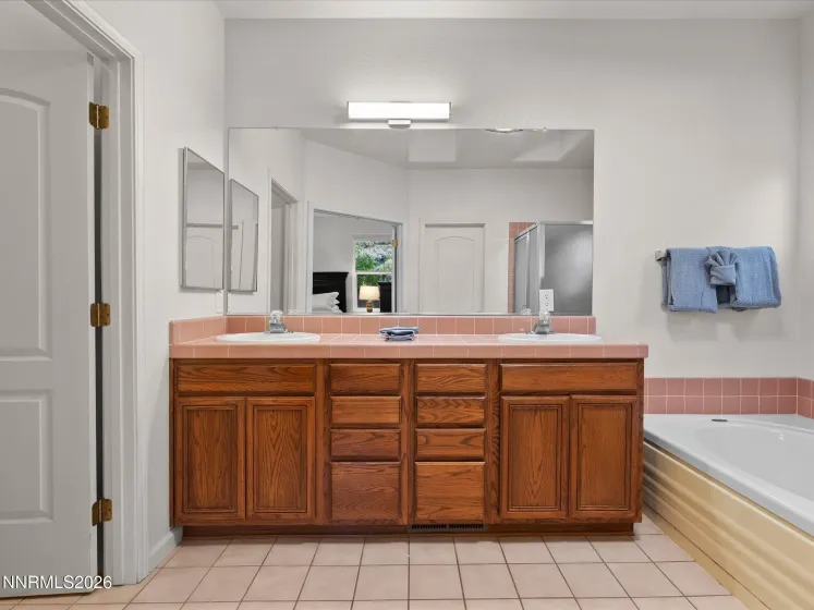 3101 Green River, Reno, Nevada 89503, 3 Bedrooms Bedrooms, ,2 BathroomsBathrooms,Residential,Residential,Green River,0,260006877