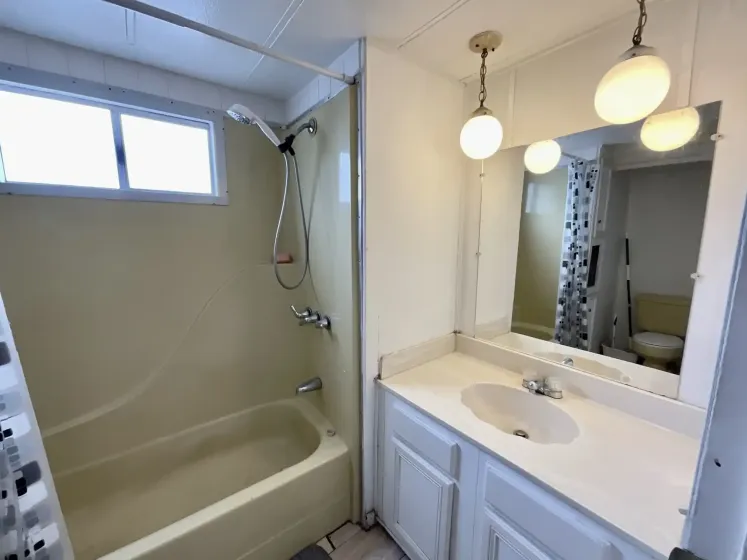 1485 W 4th St #2, Reno, Nevada 89503, 2 Bedrooms Bedrooms, 10 Rooms Rooms,1 BathroomBathrooms,Manufactured,Residential,W 4th ,260006927