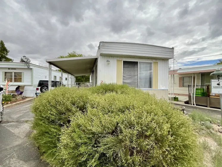 1485 W 4th St #2, Reno, Nevada 89503, 2 Bedrooms Bedrooms, 10 Rooms Rooms,1 BathroomBathrooms,Manufactured,Residential,W 4th ,260006927