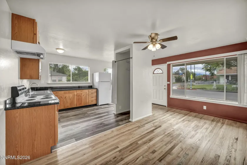 Duplex unit 908 12th St.