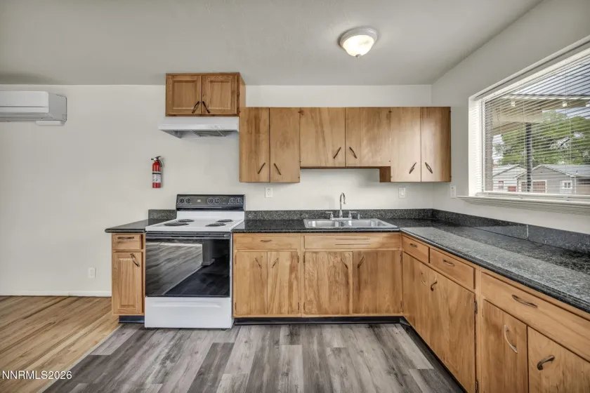 Duplex unit 908 12th St.