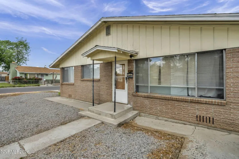 Duplex unit 1168 H St.