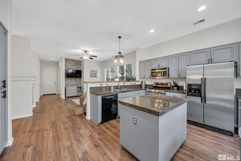 10577 Eagle Falls, Reno, Nevada 89521, 3 Bedrooms Bedrooms, ,2 BathroomsBathrooms,Residential Lease,Manufactured,Eagle Falls,0,260006989