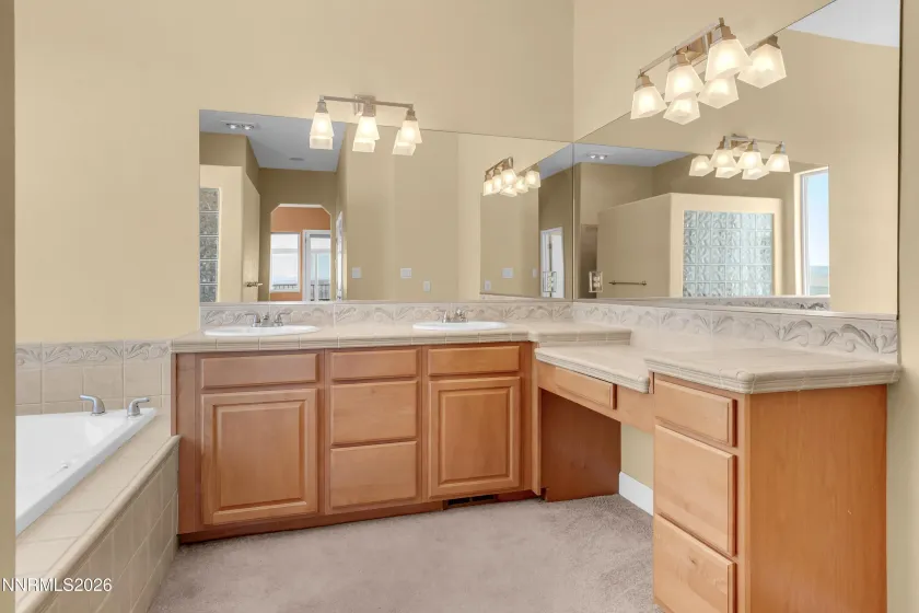 1255 Calle De La Plata, Sparks, Nevada 89441, 4 Bedrooms Bedrooms, ,4 BathroomsBathrooms,Residential,Residential,Calle De La Plata,0,260007009