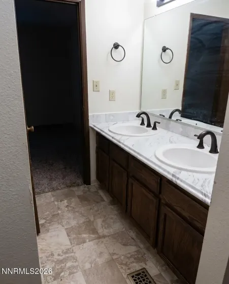 429 10th, Sparks, Nevada 89431, ,Residential Income,Residential,10th,0,260007013