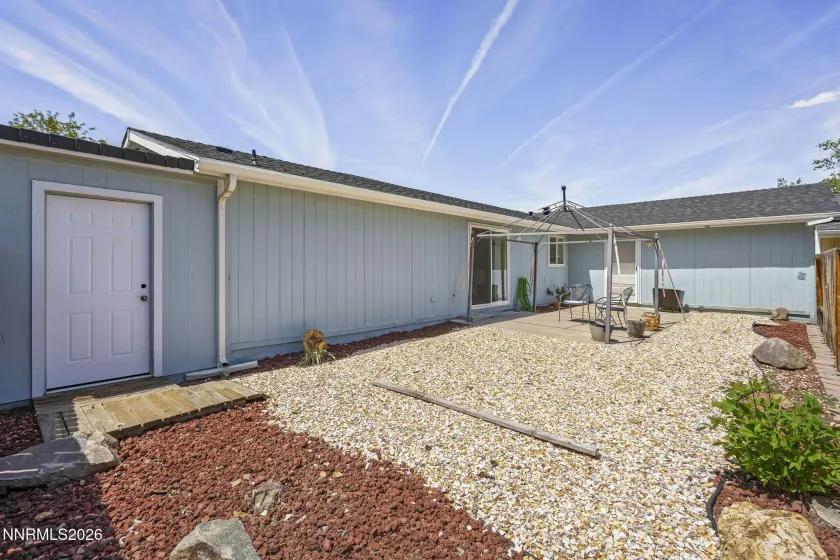 7651 Diamond Pointe, Reno, Nevada 89506, 3 Bedrooms Bedrooms, ,2 BathroomsBathrooms,Residential,Residential,Diamond Pointe,0,260007033