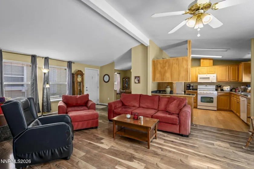 7651 Diamond Pointe, Reno, Nevada 89506, 3 Bedrooms Bedrooms, ,2 BathroomsBathrooms,Residential,Residential,Diamond Pointe,0,260007033