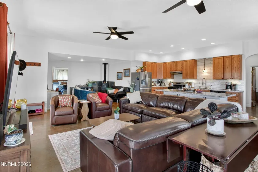 200 Curnow Canyon, Reno, Nevada 89510, 2 Bedrooms Bedrooms, ,2 BathroomsBathrooms,Residential,Residential,Curnow Canyon,0,260007055