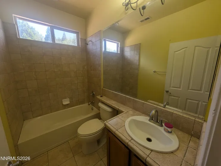 550 Martingale, Reno, Nevada 89521, 4 Bedrooms Bedrooms, ,3 BathroomsBathrooms,Residential,Residential,Martingale,0,260007042