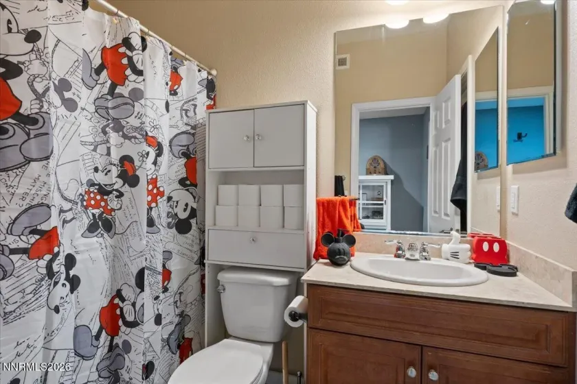 10891 Oakhaven, Reno, Nevada 89521, 5 Bedrooms Bedrooms, ,3 BathroomsBathrooms,Residential,Residential,Oakhaven,0,260007044